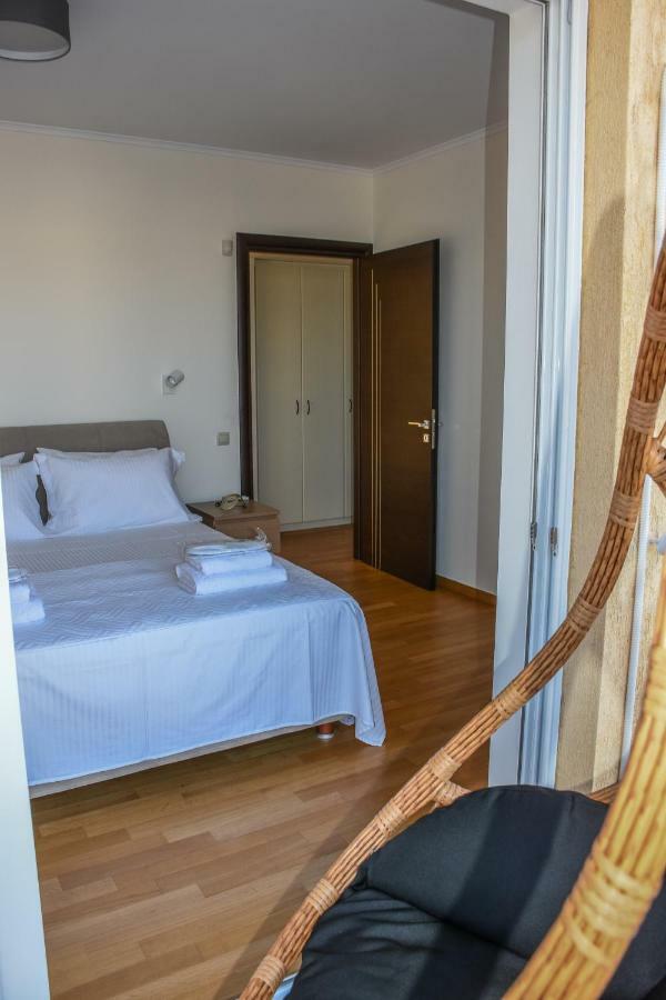 Ferienwohnung Boutique Penthouse Next To Stavros Niarchos Foundation Athen Exterior foto